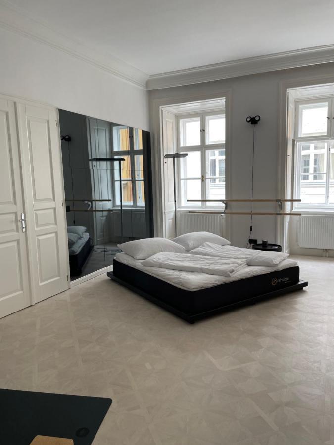 City Apartment Downtown Wien Exteriör bild